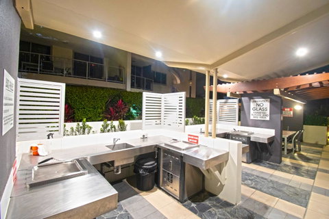 Trilogy Surfers Paradise - Hotel Gold Coast 5