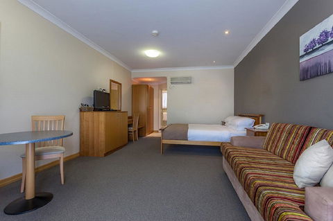 Eastgate On The Range Motel - Hotel Gold Coast 4