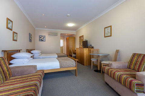 Eastgate On The Range Motel - Hotel Gold Coast 6