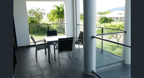 Hinchinbrook Holiday Apartments - Hotel Gold Coast 36