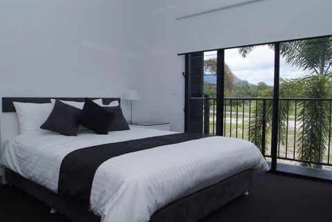 Hinchinbrook Holiday Apartments - Hotel Gold Coast 23
