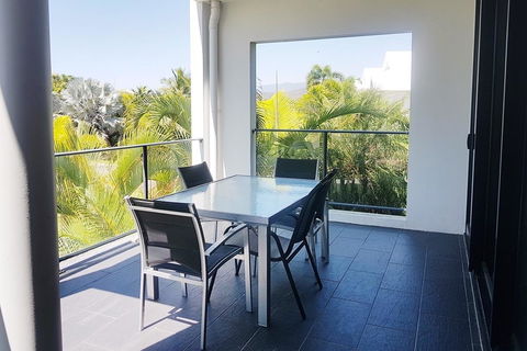 Hinchinbrook Holiday Apartments - Hotel Gold Coast 1