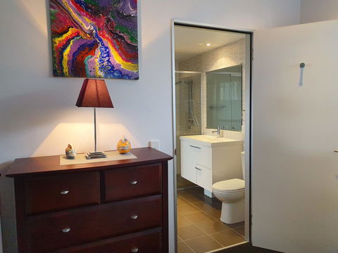 Hinchinbrook Holiday Apartments - Hotel Gold Coast 16