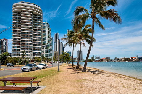 Spectrum Holiday Apartments - Hotel Gold Coast 22