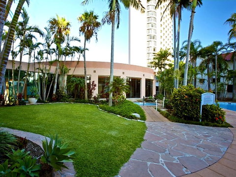 Deluxe King Room In Gold Tower - Hotel Gold Coast 1