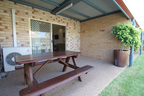 Midlander Motor Inn - Hotel Gold Coast 15