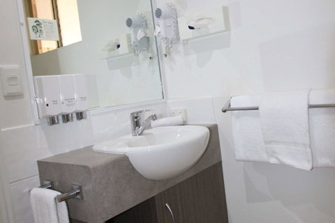 Midlander Motor Inn - Hotel Gold Coast 10
