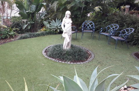 Private Apartment With Scenic Gardens - Hotel Gold Coast 1