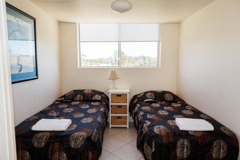 Crystal Beachfront Apartments - Hotel Gold Coast 26