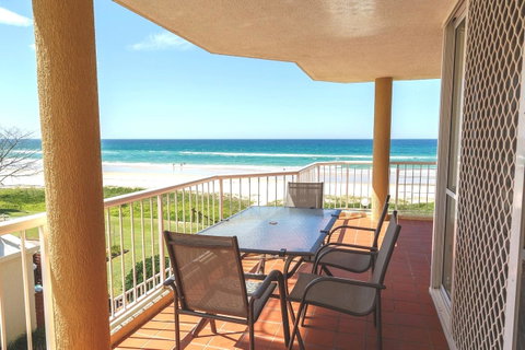Crystal Beachfront Apartments - Hotel Gold Coast 17
