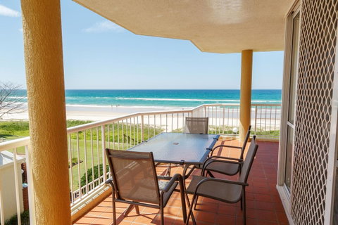 Crystal Beachfront Apartments - Hotel Gold Coast 11