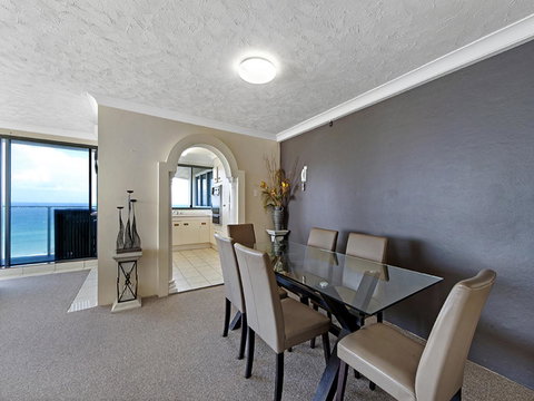 Surf 150 - Hotel Gold Coast 10