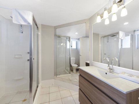 Surf 150 - Hotel Gold Coast 35