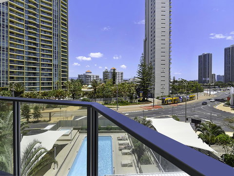 Surf 150 - Hotel Gold Coast 32