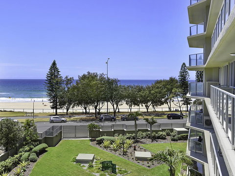 Surf 150 - Hotel Gold Coast 38