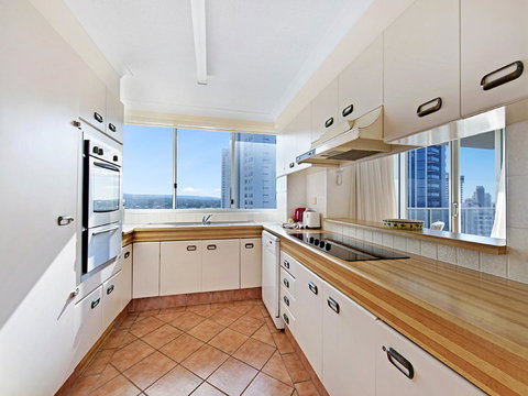 Surf 150 - Hotel Gold Coast 22