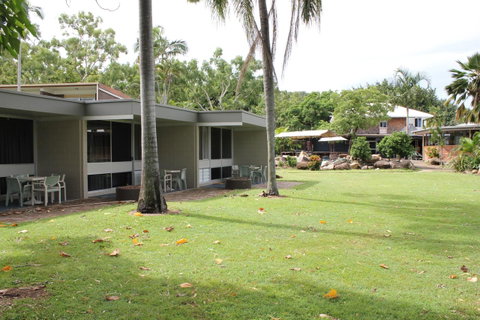 Arcadia Village Motel - Hotel Gold Coast 7