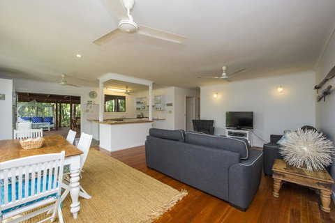 Koorakai - Hotel Gold Coast 1