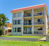 Enjoy the sea breezes from the balcony - Boyd St Woorim - Hotel Gold Coast