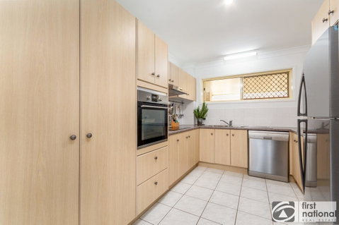 Immaculate Spacious Second Floor Unit Overlooking Pristine Parklands - Hotel Gold Coast 7