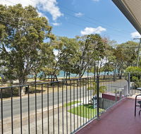 First floor unit close to shops park and waterfront - Hotel Gold Coast