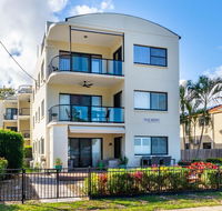 Waterfront views from private rooftop balcony - Bayview South Esp Bongaree - Hotel Gold Coast