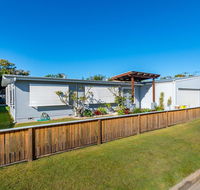 Fabulous Family Destination in Paradise Parade Bongaree - Hotel Gold Coast