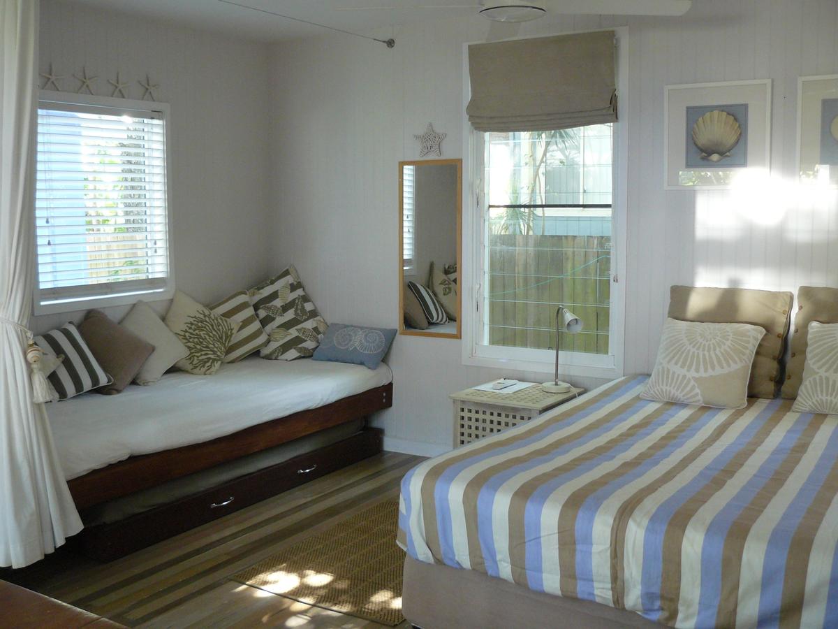 Amity Point QLD Hotel Gold Coast
