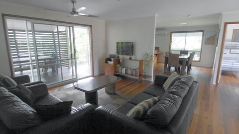 Amity Beach House - Hotel Gold Coast 2