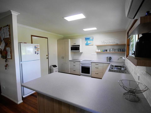 Amity Beach House - Hotel Gold Coast 4