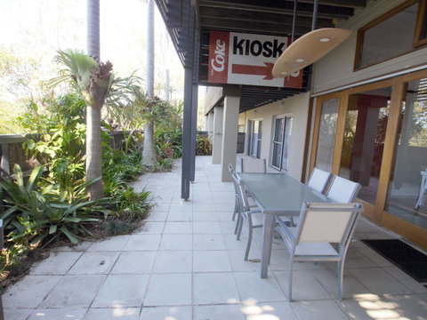 A AAA C-SHACK - Hotel Gold Coast 2