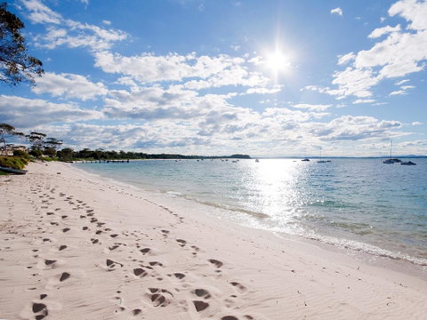 'Beachside' Shoal Bay, Unit 4 - Hotel Gold Coast 1