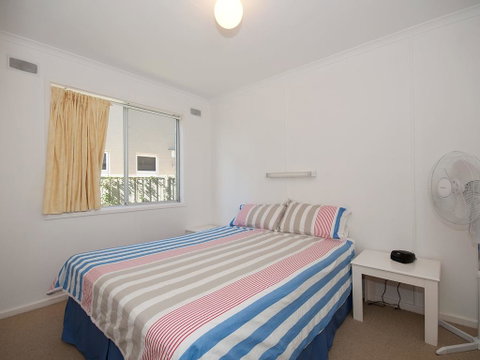 'Beachside' Shoal Bay, Unit 4 - Hotel Gold Coast 2