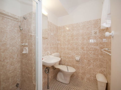 'Beachside' Shoal Bay, Unit 6 - Hotel Gold Coast 1