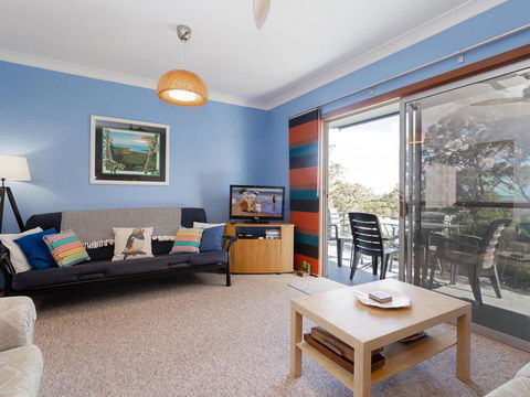 'Rutland', 1/13 Cromarty Road - Pet Friendly, Boat Parking, Water Views, Air Con - Hotel Gold Coast 3