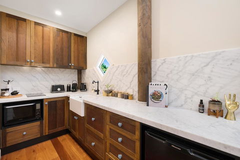 'The Coach House' At Lochiel - Hotel Gold Coast 2