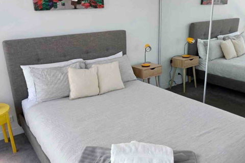 , Elsternwick, Impressive 2bed:carspot:15mins To CBD - Hotel Gold Coast 1
