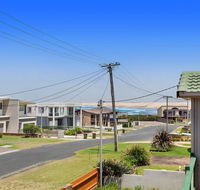 1/32 Ocean Avenue - three bedrooms three bathrooms air con boat parking  water views - Hotel Gold Coast