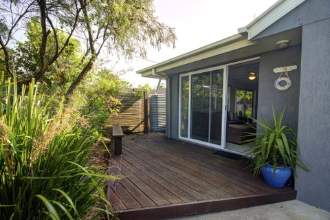 1/882 David Low Way Marcoola - 500 Bond, Linen Included, Pet Friendly - Hotel Gold Coast 1