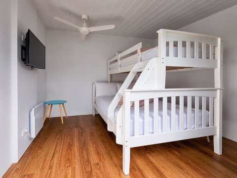 10 OCEAN DRIVE - Hotel Gold Coast 3