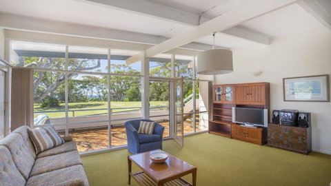 103 Bannister Head Rd - Beaming Bannister Retreat - Hotel Gold Coast 1