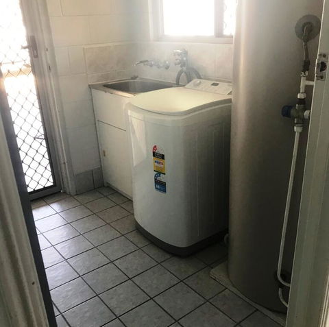 11 Anchovy Street - Tin Can Bay Summer Haven Coastal Retreat - Hotel Gold Coast 1