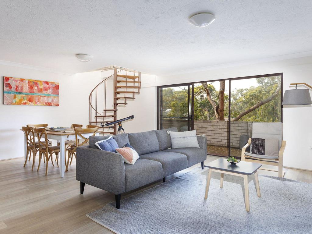 Hawks Nest NSW Hotel Gold Coast