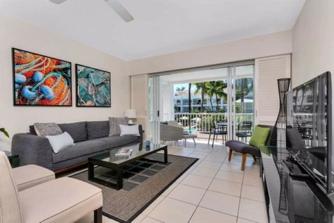 2121 BEACH CLUB - Hotel Gold Coast 1