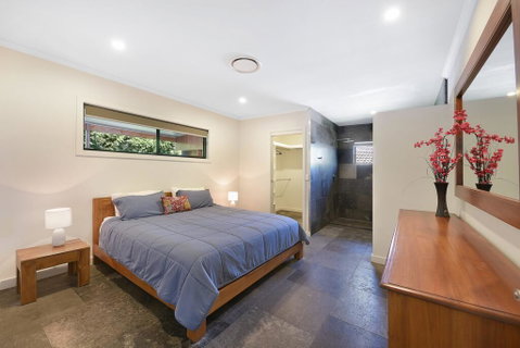 250 David Low Way, Peregian Beach - Hotel Gold Coast 2