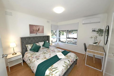 Best Location Entire House Staycation Parkland Surrounding - Hotel Gold Coast 4