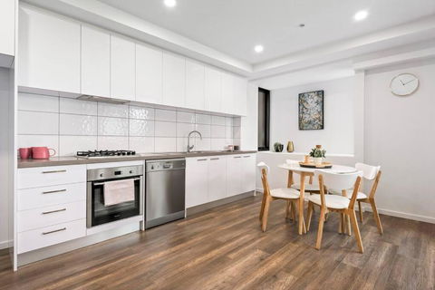 Boutique Heidelberg Heights 2BR Apartment 105 - Hotel Gold Coast 1