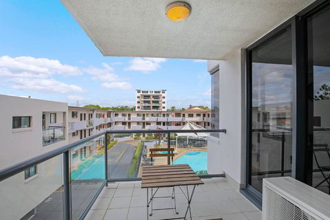Breezy Beachside - Enjoy Outdoor Fun And Relaxation - Hotel Gold Coast 1