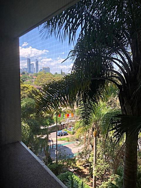 City Oasis - Terrific Location & District Views! - Hotel Gold Coast 4
