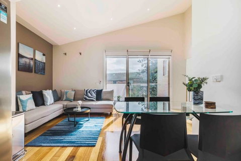 Coastal Escape, Townhouse Steps From The Sea - Hotel Gold Coast 0